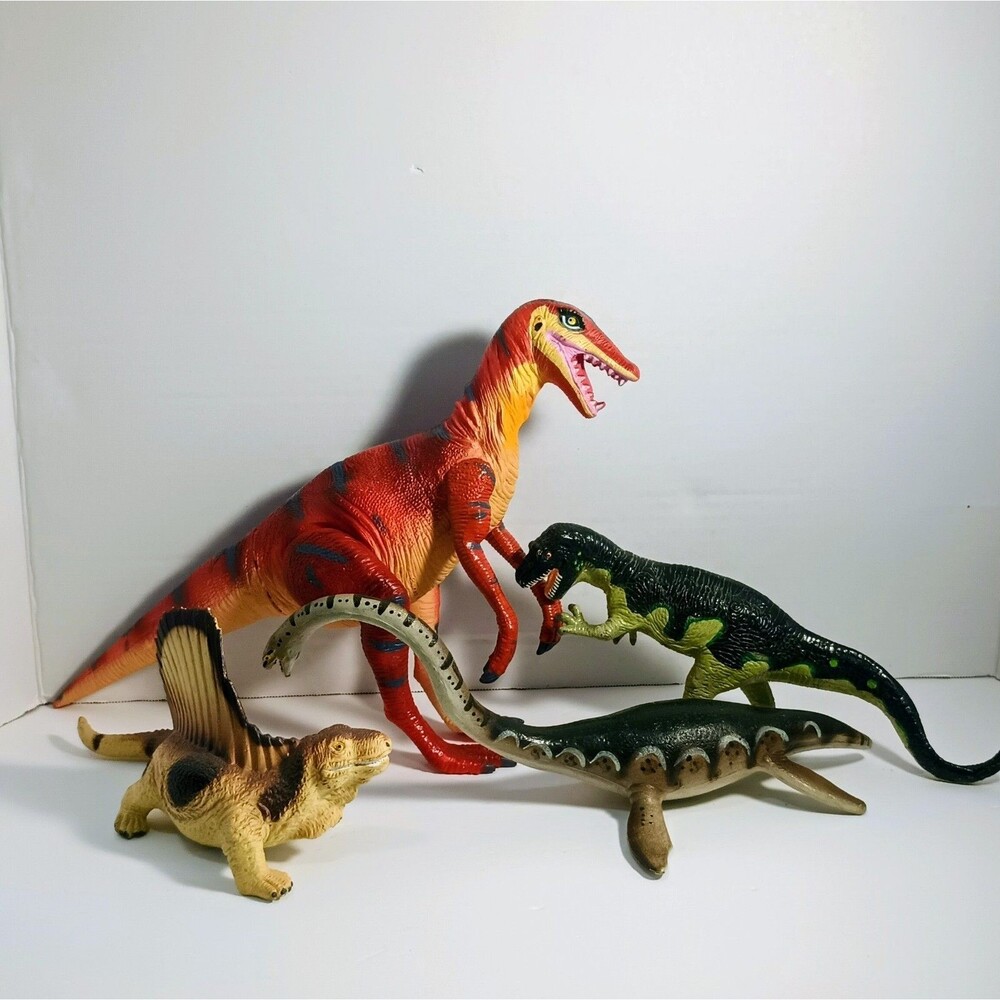 Lot of 4 Plastic Dinosaur Toy Figures Vintage 1990s 1985 Carnegie Thunder Beast